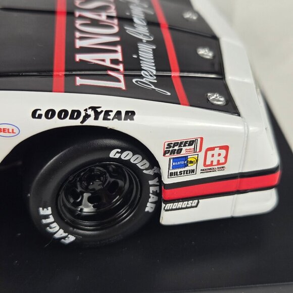 Davey Allison #1 1:24 Scale Stock Car Limited Edition Adult Collectible Sponsors - Picture 9 of 15